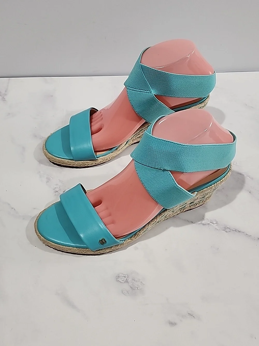 Bandolino Stylish  Wedge  Blue Sandal